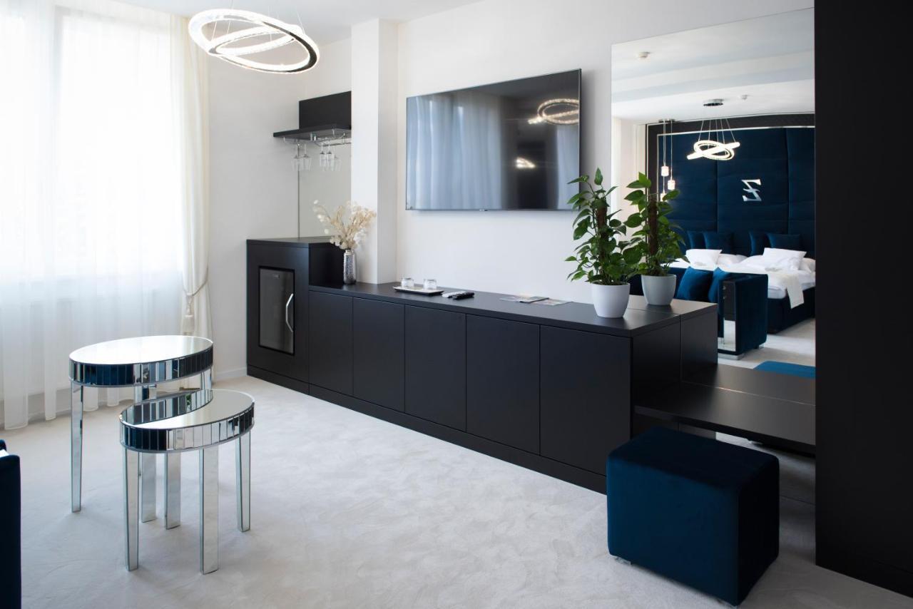 Z Rooms Boutique Zalaegerszeg Buitenkant foto