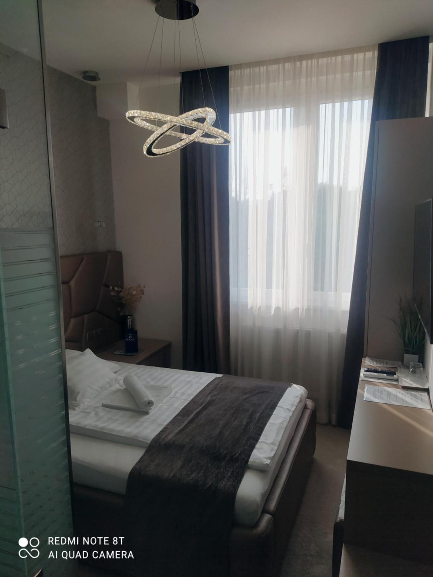 Z Rooms Boutique Zalaegerszeg Buitenkant foto