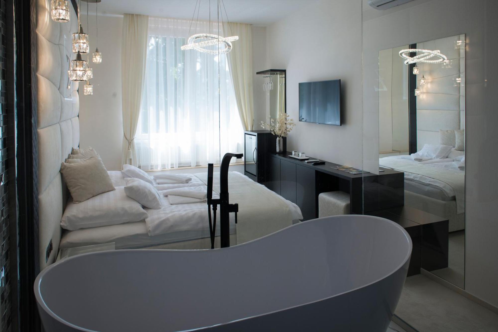 Z Rooms Boutique Zalaegerszeg Buitenkant foto